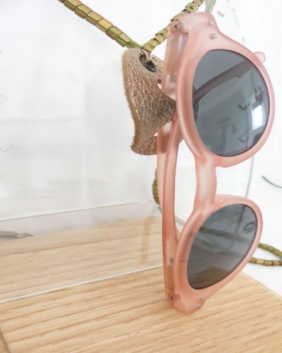 Accroche lunettes en cuir