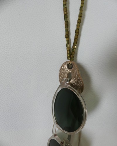 Accroche lunettes en cuir