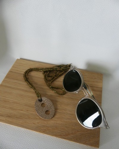 Accroche lunettes en cuir