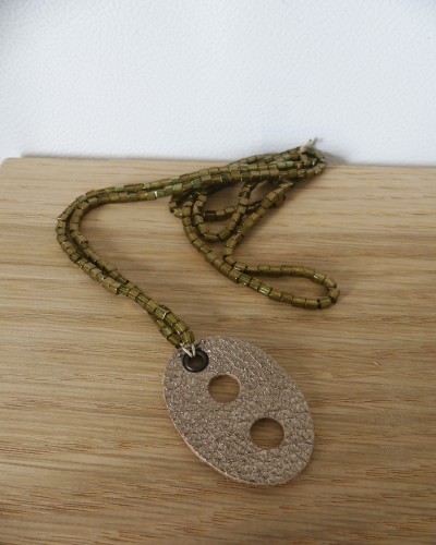 Accroche lunettes en cuir